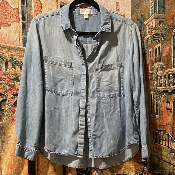 cloth & stone Tops - Anthropologie Cloth and Stone Blue Button-Up Denim Shirt